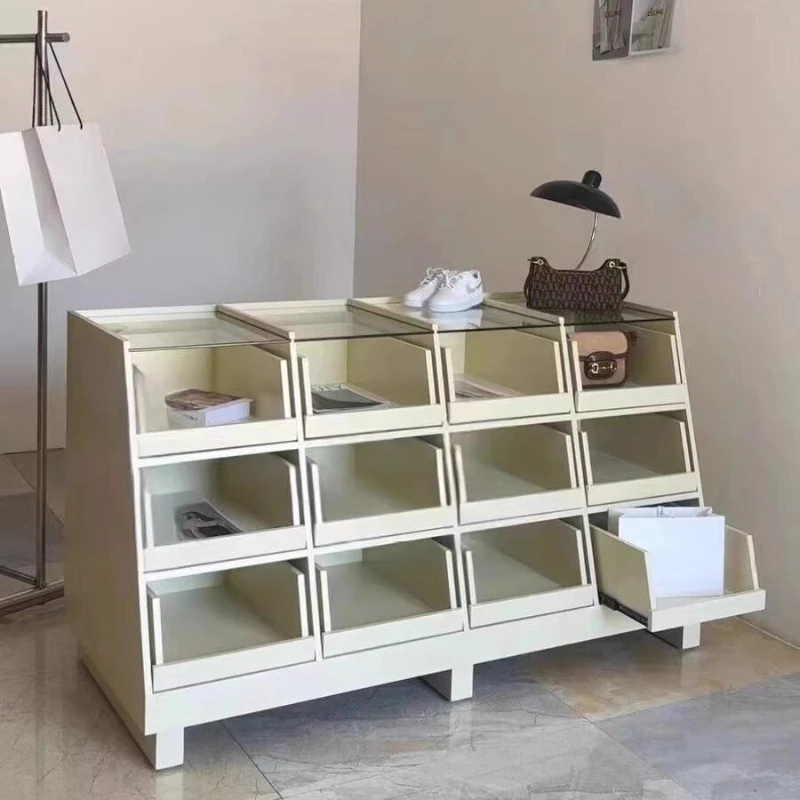 Furniture Hardware Stores - Mueble de Exhibición de Joyería Nakajima